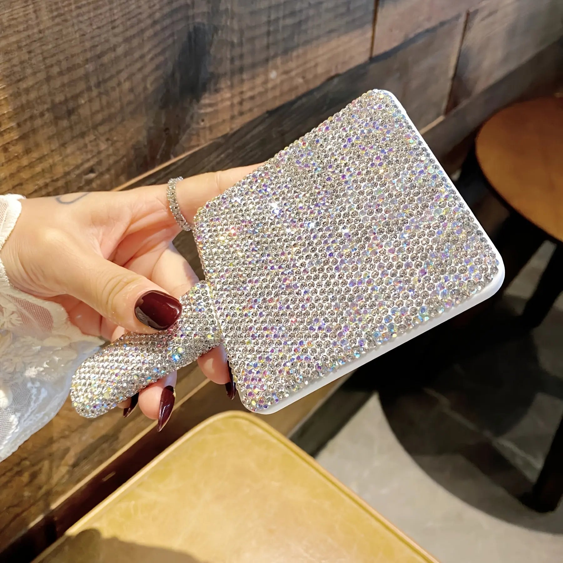 1pc Luxury Bling Handheld Makeup Mirror - Portable HD Glittery Mirror with Sparkling Rhinestone Frame, Polished Glass Surface, Stylish Gift for Students, Travel & On-the-Go Touch-Ups, Mirror Portable Dropshipman