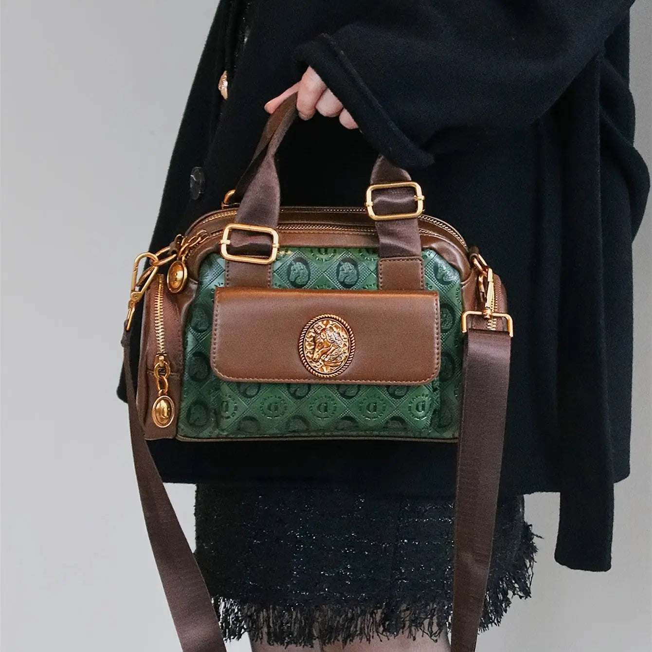 Vintage Green & Brown Two-Tone Wo 's Handbag - Stylish Multi-Pocket Handbag with Golden-Tone Hardware, Versatile for Casual Formal Outfits, Ladies Handbags