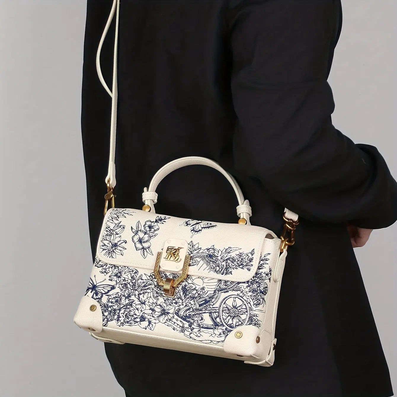 2025 Fashion New Women'S Bag, High-Quality Light Luxury Niche Design, Sophisticated Heavy-Duty, Stylish Small Square Bag in White, Exquisite And Compact Handbag, Shoulder Crossbody Bag with a Special Lock Design Dropshipman