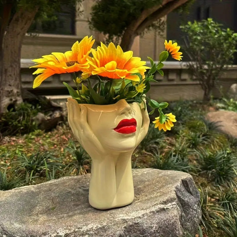 One Red Lips Makeup Brush Holder. My Store