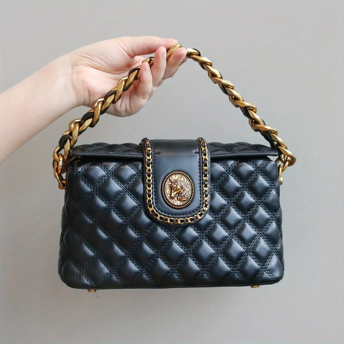 New Fashion Women's Handbag, Stitched Rhombus Chain Small Square Bag, Elegant Women's Shoulder and Crossbody Bag, Black Checkered Chain Shoulder Bag, High-End Women's Purse Dropshipman