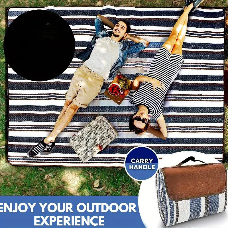 A Picnic Mat for Camping, Suitable for Outdoor Use, Along with a Handbag, Perfect for Spring And Summer Outings, Especially at The Beach