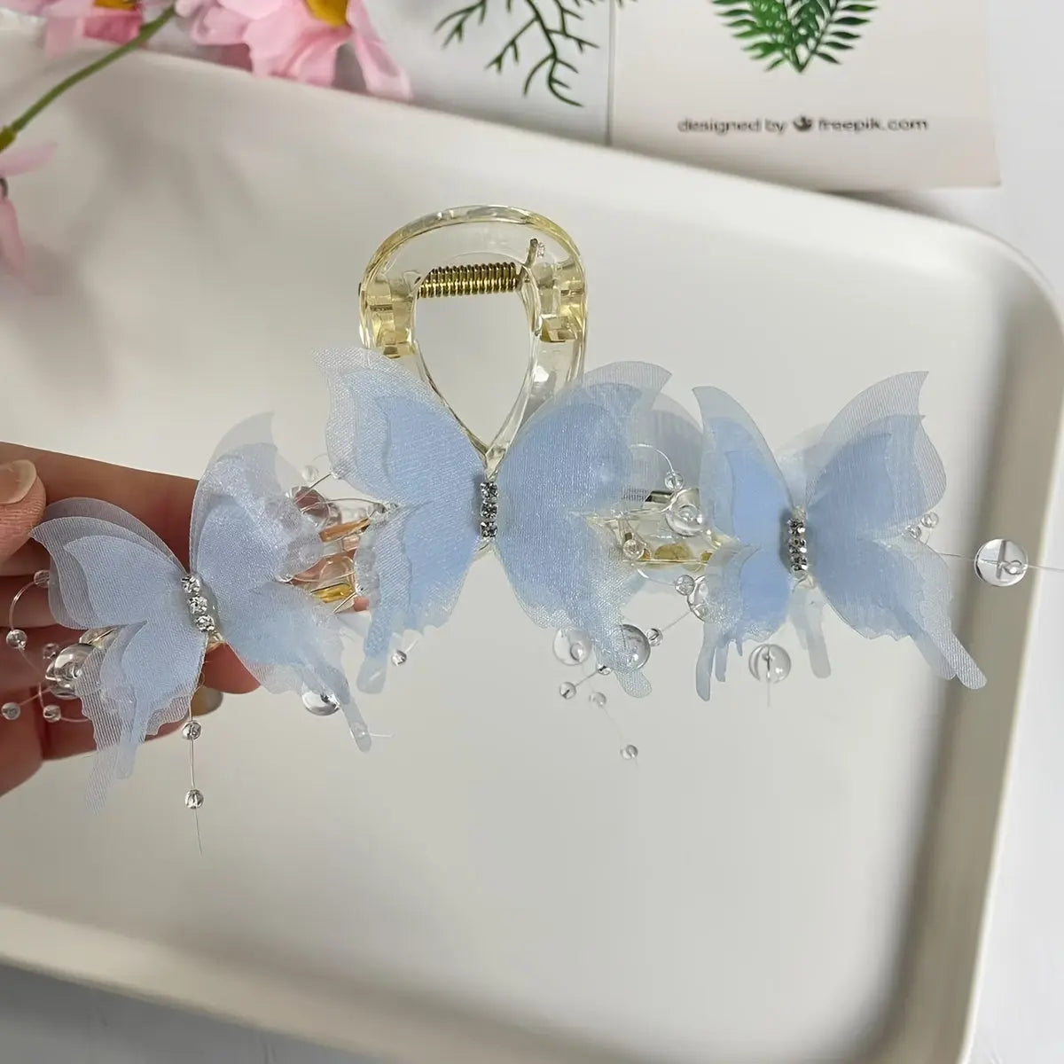 (5 colors to choose from) Super ethereal and lively butterfly grab clip, high-end female style shark clip, sweet and cute back head hair clip, elegant top clip hair accessory Dropshipman
