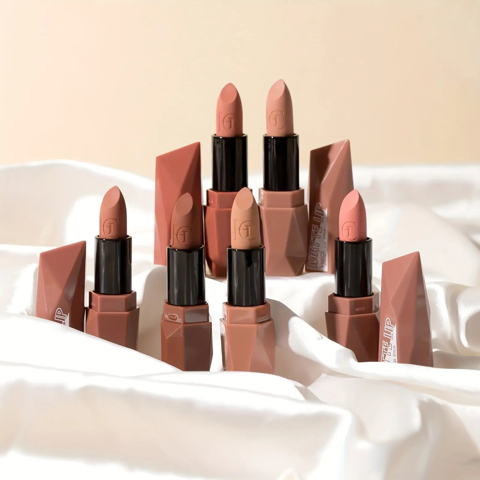 6pcs Matte Velvet Lipstick Set - Light & Shimmery Colors, Enriched with Vitamin E, Plant-Based Formula, Moisturizing & Hydrating, Non-Sticky & Non-Removal, Berry Tones/burgundy Color, Makeup Essentials Dropshipman