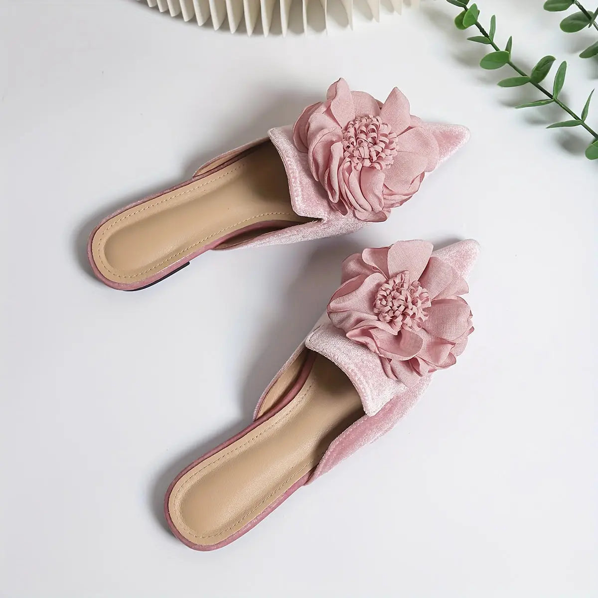 Pointed Toe Half Slippers for Women, New Pink Style for Summer 2025, Perfect for Pairing with Skirts, French Versatile Floral Sandals., Women Shoes Dropshipman