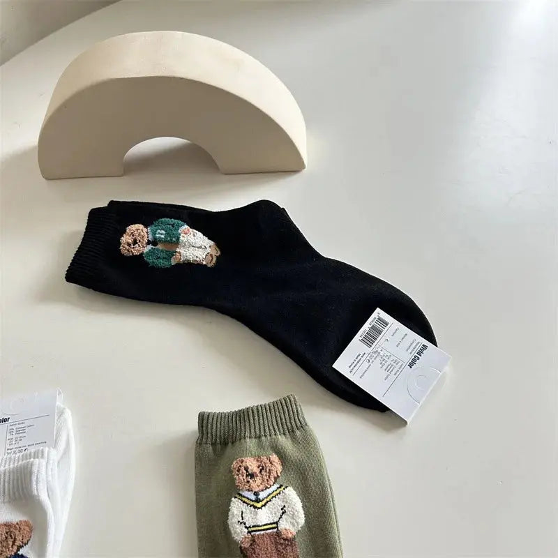 New Trendy Cartoon Bear Mid-Calf Cotton Socks for Women Casual Sweater Female Socks Comfortable Long Women Middle tube Socks