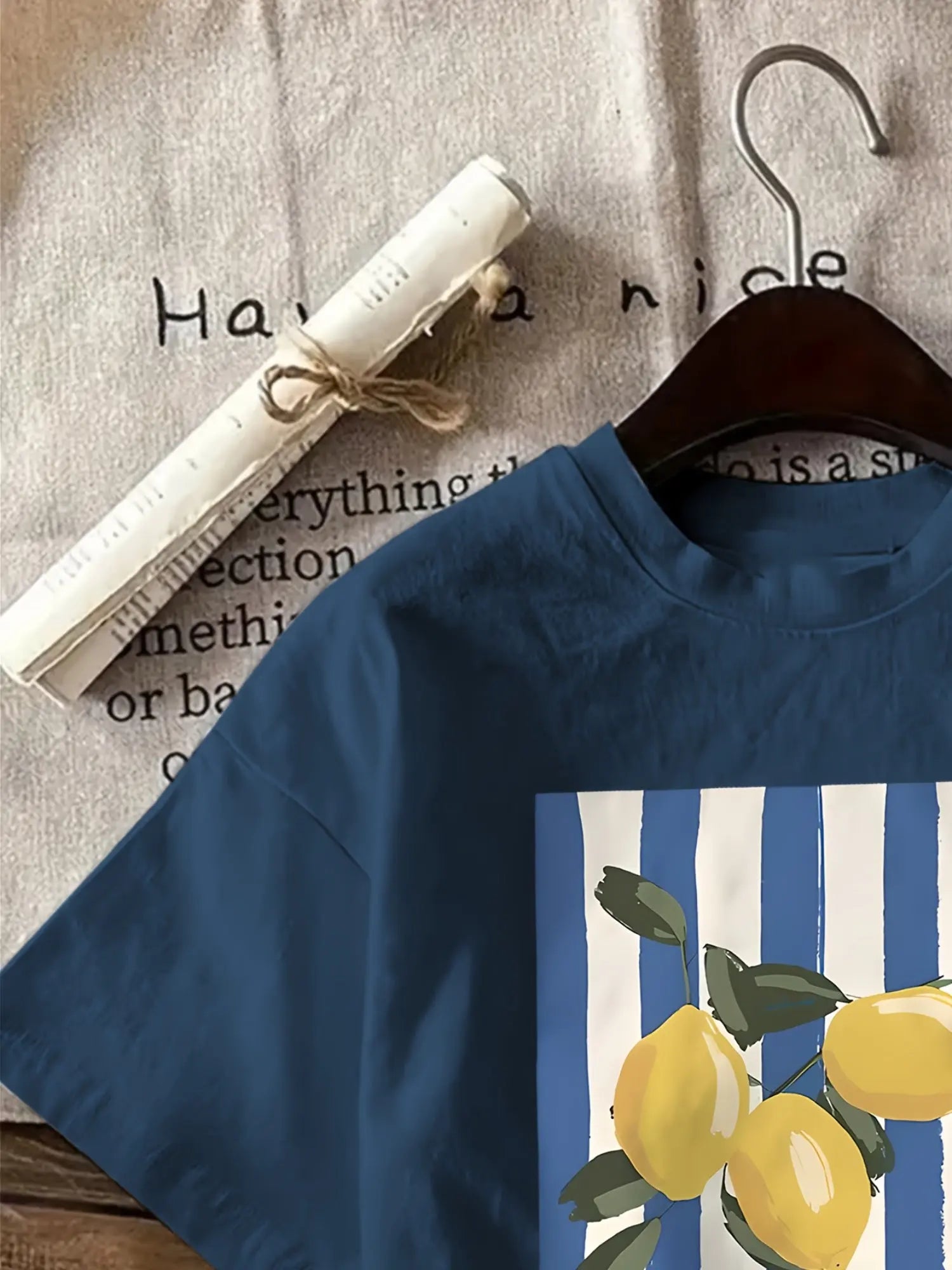 Women'S Lemon Print T-Shirt - Soft Pink Casual Short Sleeve Tee with Blue & White Striped Lemon Design, Round Neck, Regular Fit for Spring/Summer, Casual Wear|Playful Graphic Tee|Soft Texture