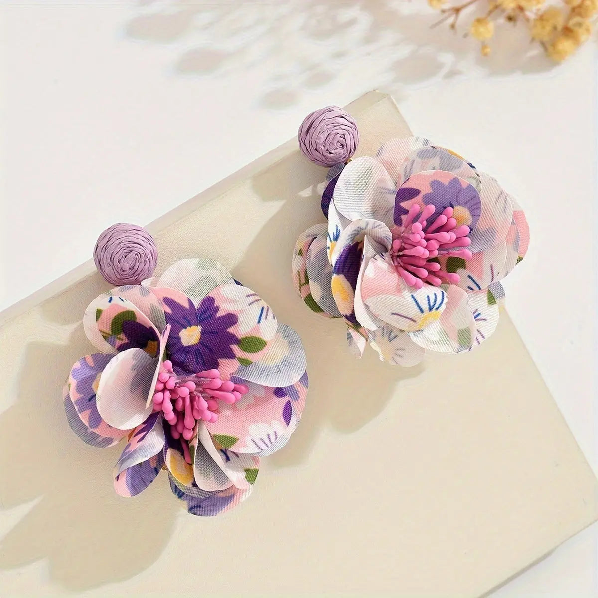 1pc Bohemian Raffia Fabric Flower Earrings, Featuring a Luxurious And High-End Feel, Perfect for Seaside Vacations, Countryside Parties, And Valentine'S Day Gifts for Women Dropshipman