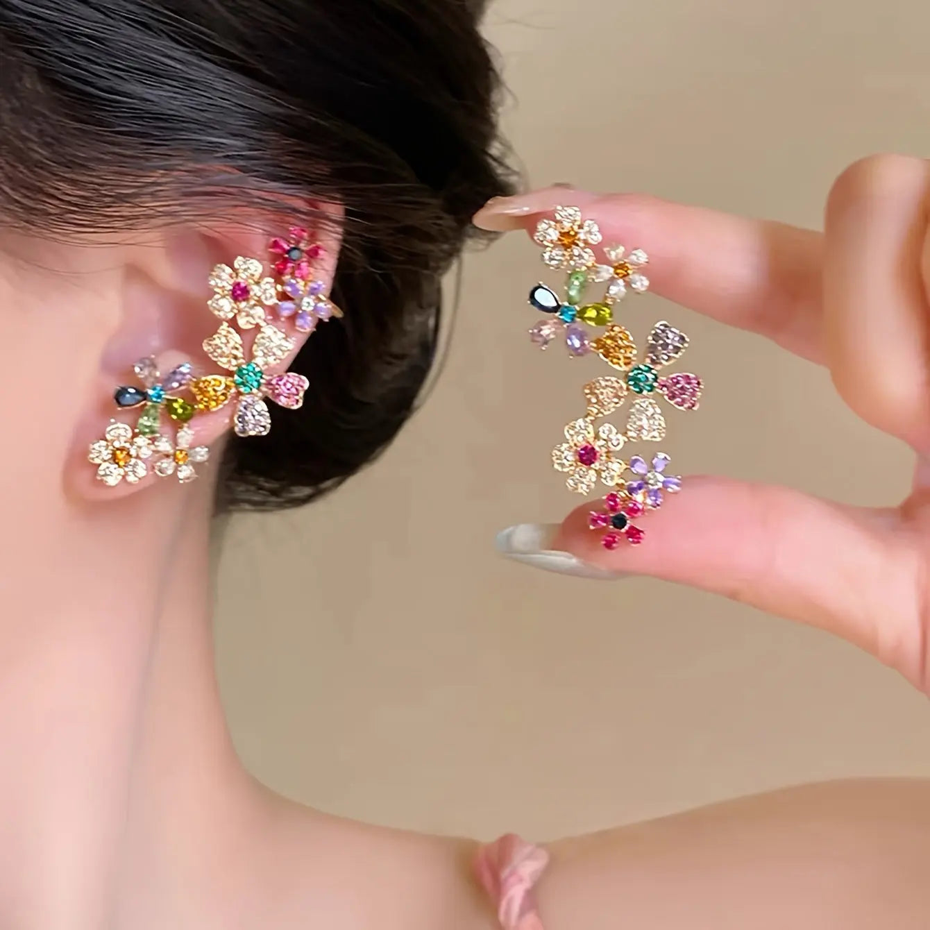 1 pair of fashionable colorful party flower design, artificial glass inlay, high-end sense, niche design, ear bone clip, unique, beautiful, exaggerated, elegant temperament, ladies' vacation/dance wear fashionable ear rings and full ear earrings Dropshipman