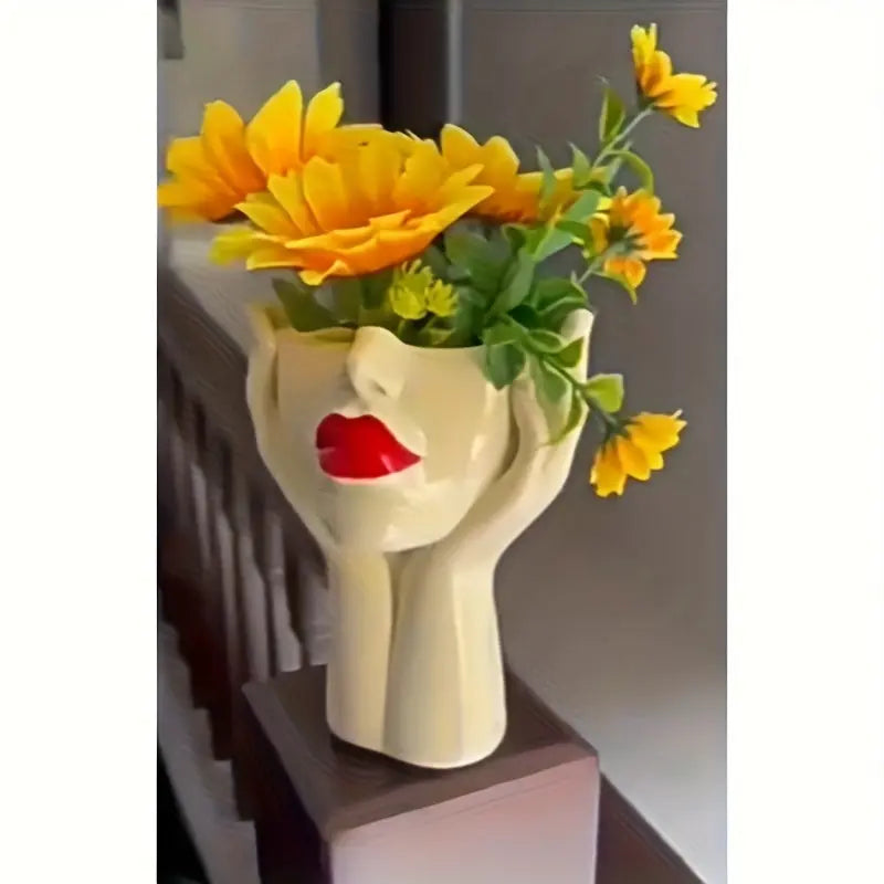 One Red Lips Makeup Brush Holder. My Store