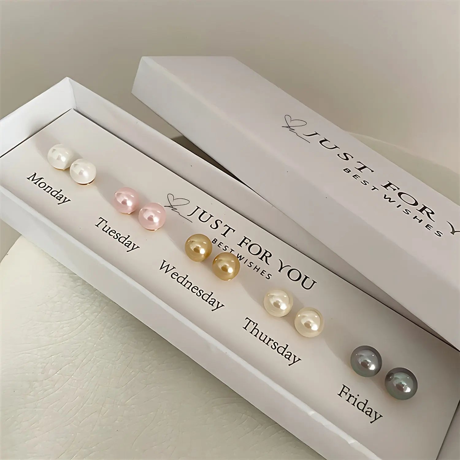 1079 - [10pcs Faux Pearl Stud Earrings] (Gift Box) Elegant And Luxurious, Earrings Are Different Every Day from Monday to Friday Dropshipman